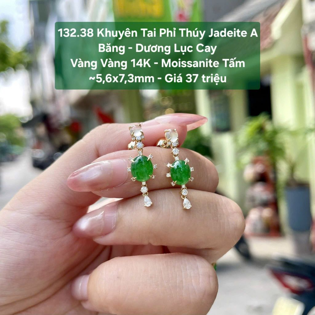 132.38 Khuyên Tai Ngọc Phỉ Thuý Jadeite A -Băng - Dương Lục Cay - VV14K - Mois tấm ~5,6 x 7,3mm