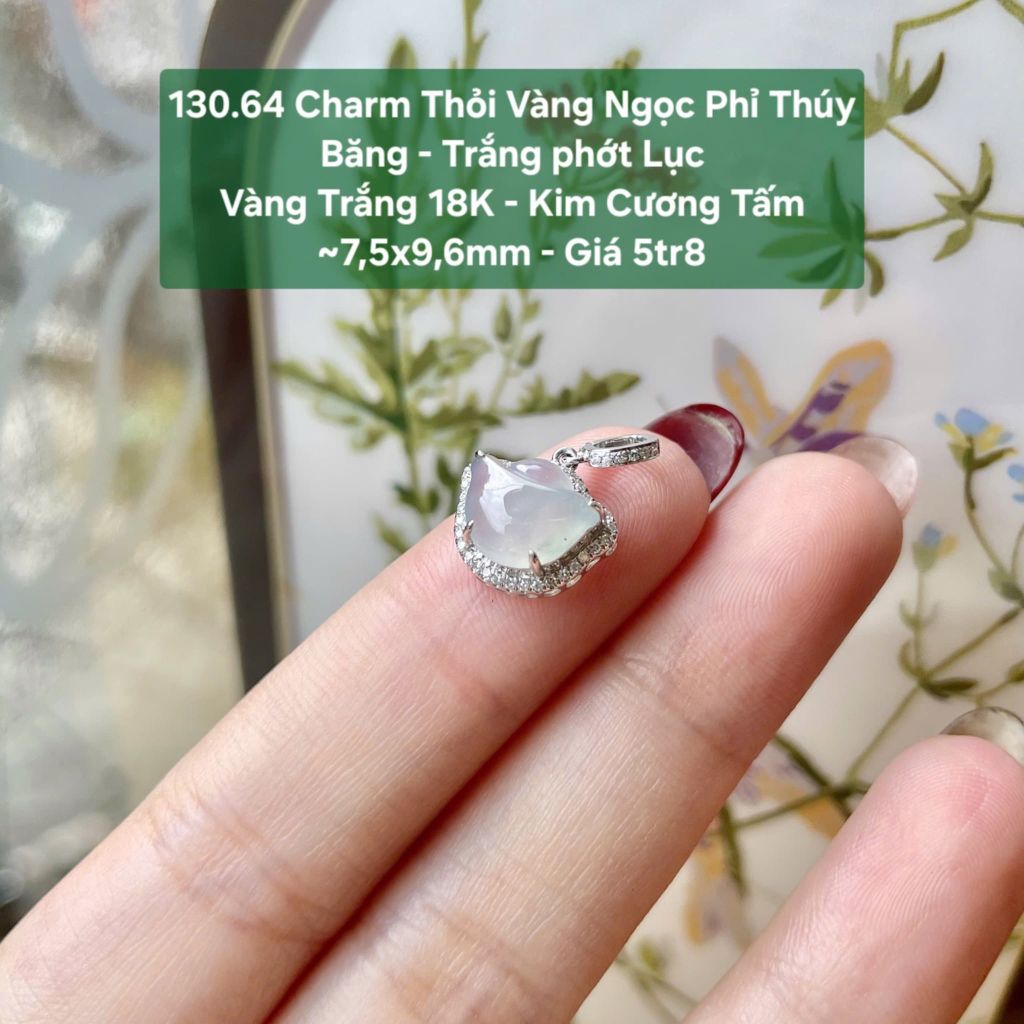 Charm Thỏi V Ngọc Phỉ Thuý Băng - Trắng Phớt Lục VT18K - KC Tấm ~7,5x9,6mm 130.64
