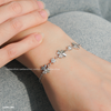 Lắc tay bạc Việt Nam Moissanite cỏ bốn lá sole đá sang trọng.