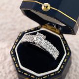  Nhẫn bạc Việt Nam xi vàng trắng đính Kim Cương Moissanite 6 li ổ bốn chấu ba hàng đá | Cáo Bạc 