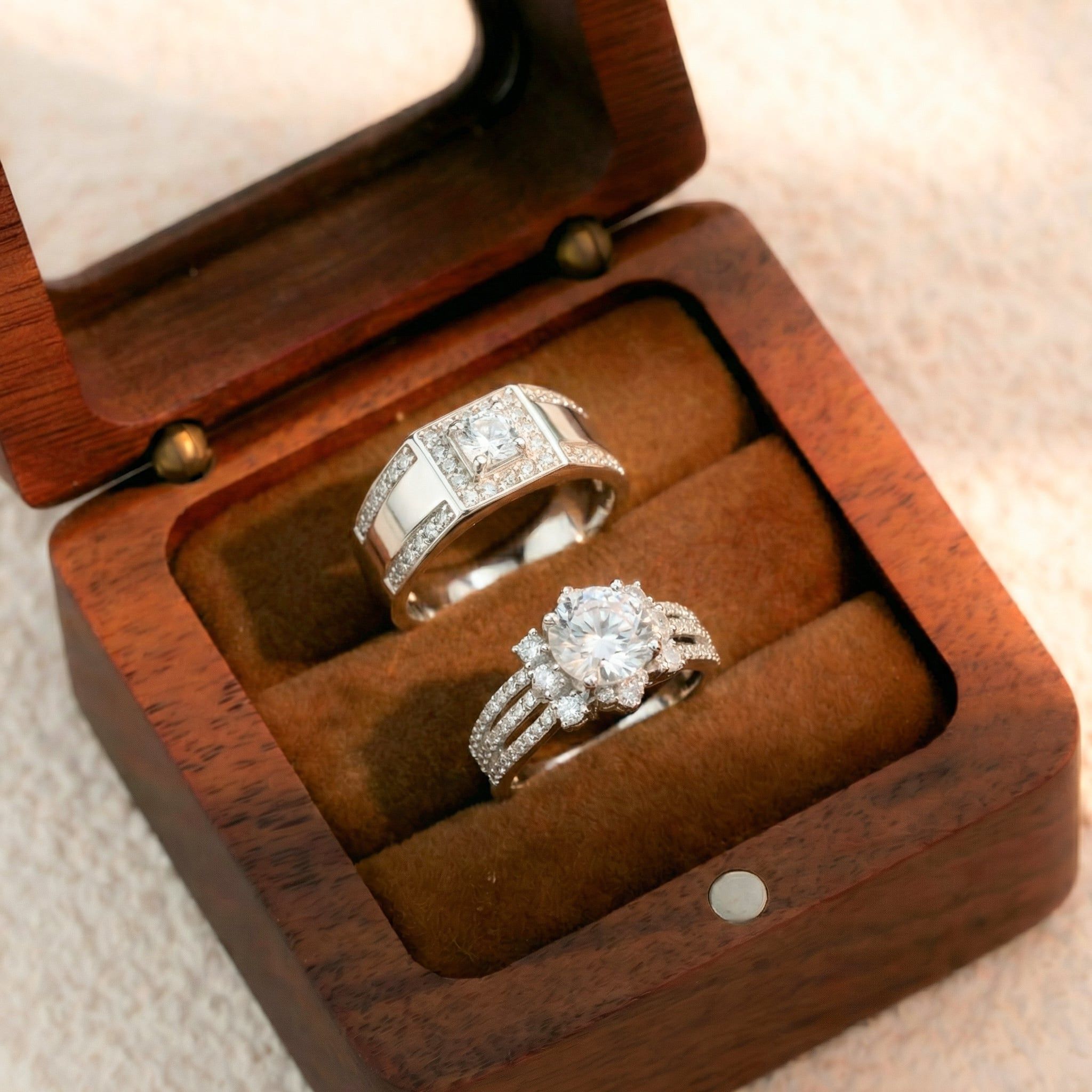  Nhẫn đôi bạc Việt Nam Camelia Couple Rings (324) đá chủ viền đá | Cáo Bạc 