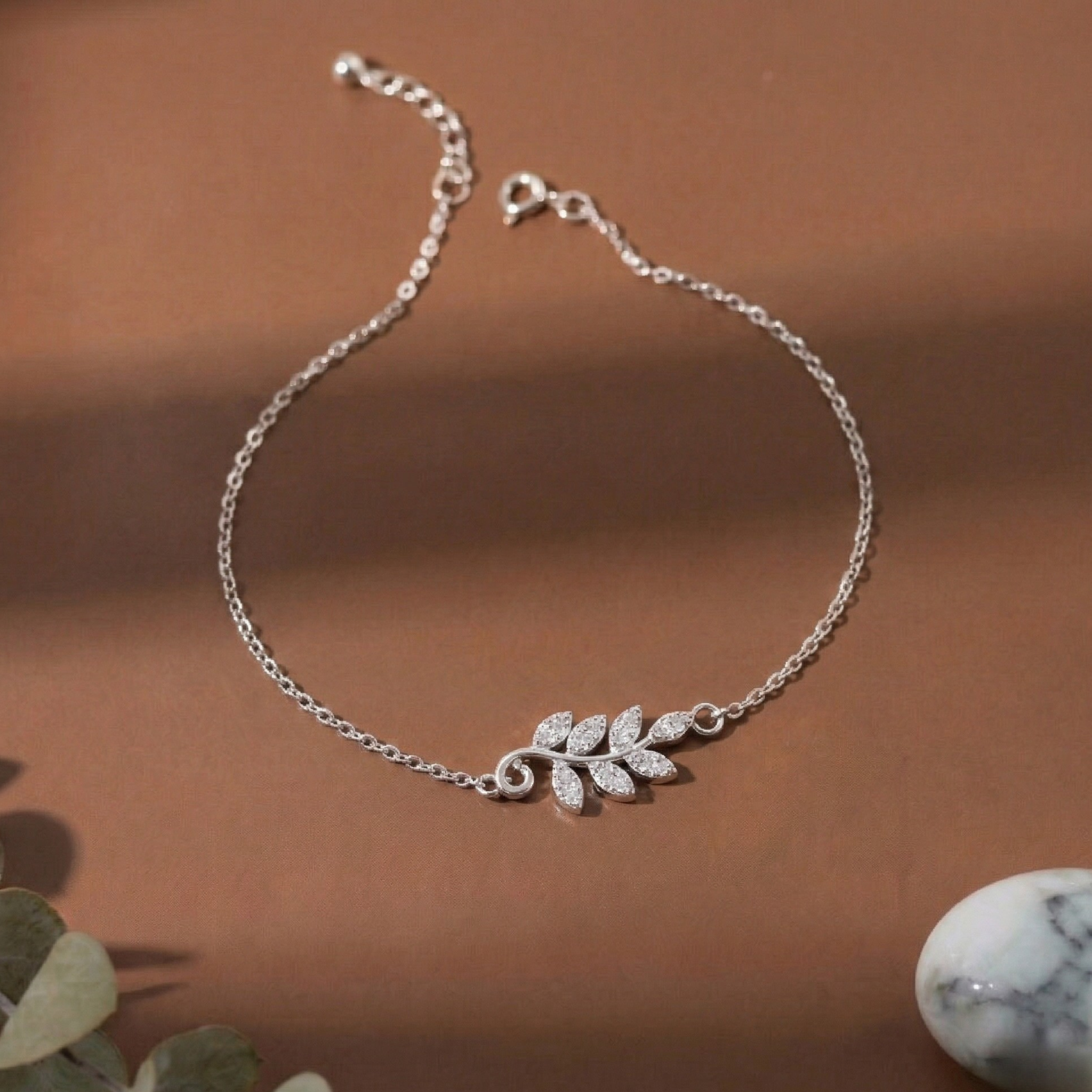  Lắc chân bạc Việt Nam dây xích lá thanh mảnh tự nhiên | Cáo Bạc 