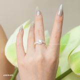  Nhẫn bạc Việt Nam ổ đá bốn chấu viền đá tròn xoáy cạnh hai hàng đá | Cáo Bạc 