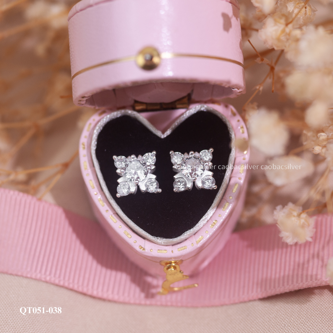  Khuyên tai bạc ta nụ đá bốn cánh vuông 