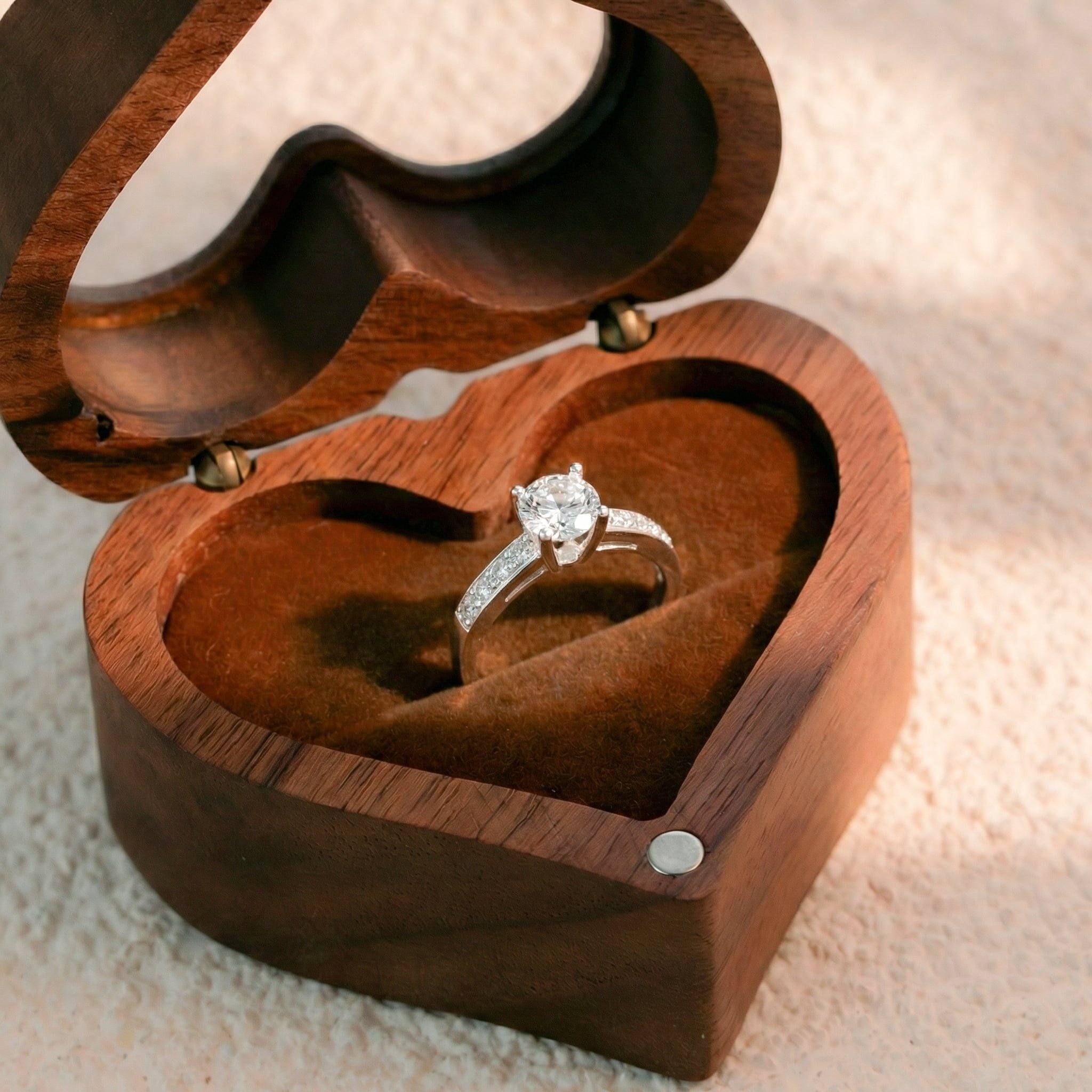  Nhẫn bạc Việt Nam ổ đá bốn chấu cạnh đá thanh lịch | Cáo Bạc 