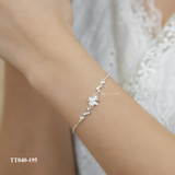 Lắc tay bạc ta bốn lá cạnh lá nhỏ 