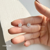  Khuyên bạc ta hoa sáu cánh đá vuông 