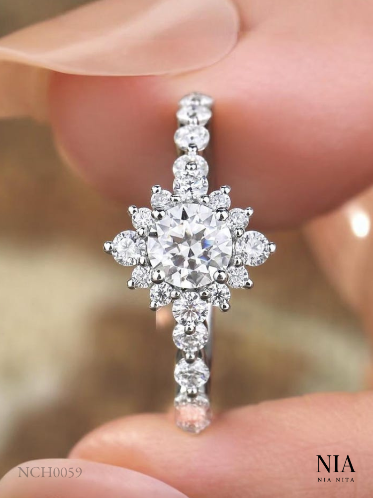 ASTRA BLOOM ENGAGEMENT RING – NIA