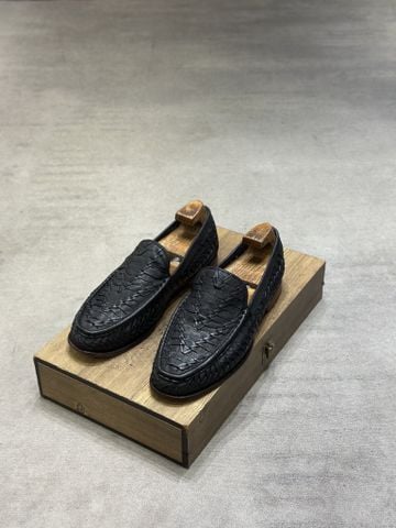  COLE HAAN 42 