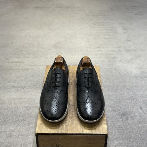  SALVATORE FERRAGAMO 40 