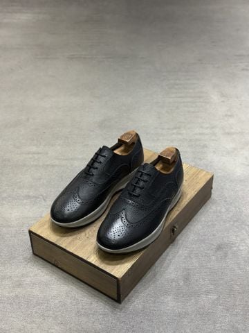  SALVATORE FERRAGAMO 40 