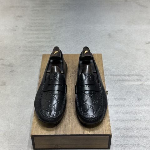  GUCCI 41,5-42 