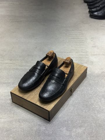  GUCCI 41,5-42 