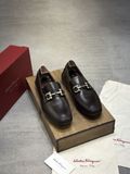  SALVATORE FERRAGAMO 41-41,5 
