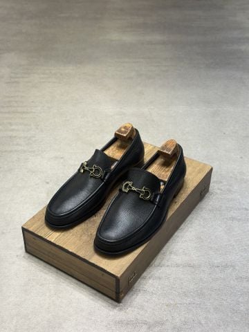  SALVATORE FERRAGAMO 42 