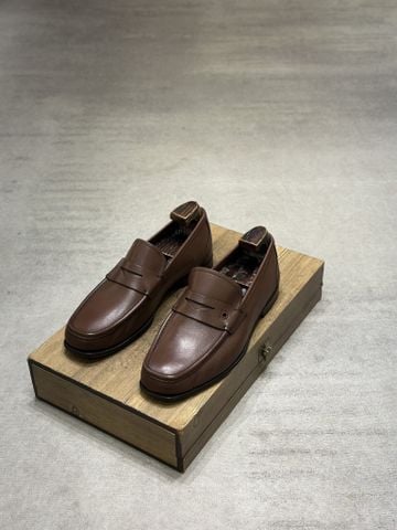  SALVATORE FERRAGAMO 40,5-41 