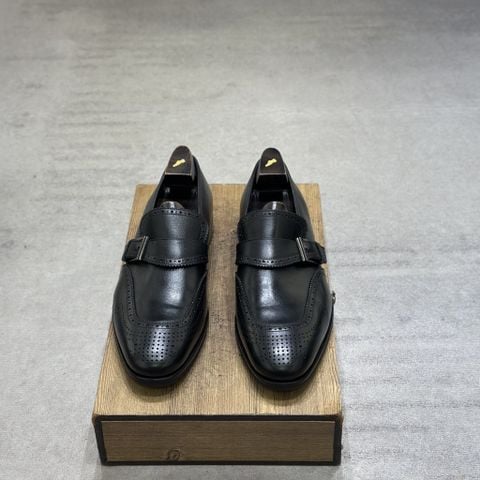  SALVATORE FERRAGAMO 41-41,5 
