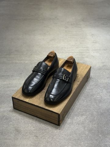  SALVATORE FERRAGAMO 40-40,5 