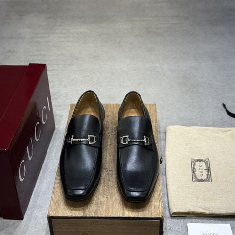  GUCCI 40-40,5 