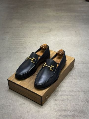  SALVATORE FERRAGAMO 41,5 