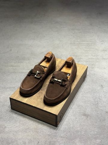  SALVATORE FERRAGAMO 40 