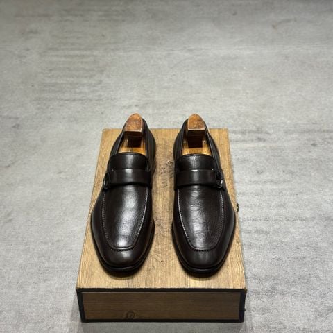  SALVATORE FERRAGAMO 40-40,5 