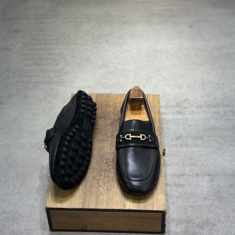  SALVATORE FERRAGAMO 39 