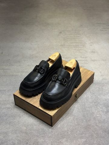  SALVATORE FERRAGAMO 39-39,5 