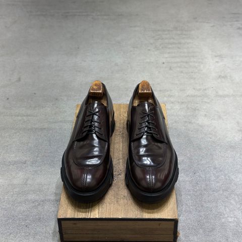  SALVATORE FERRAGAMO 42-42,5 