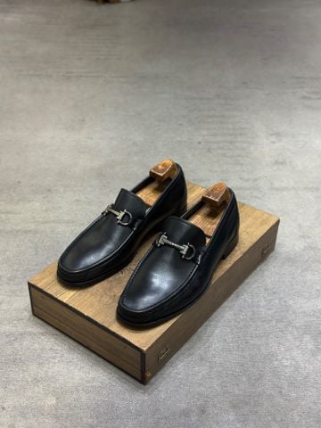  SALVATORE FERRAGAMO 41 