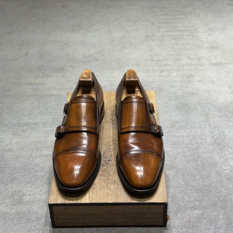  SALVATORE FERRAGAMO 44 