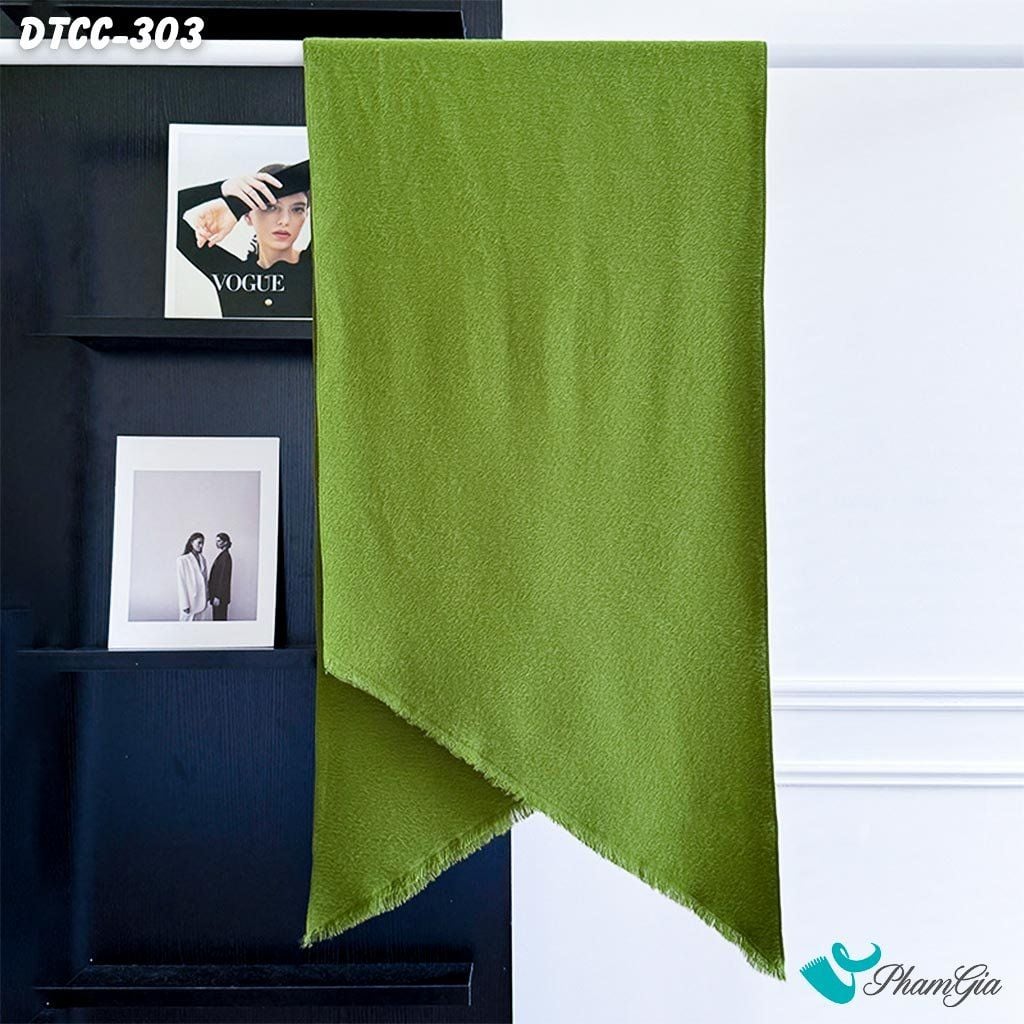 Khăn Choàng Dạ Cashmere Đơn Sắc Phối Lông Vạt Xéo Cao Cấp Màu Xanh Rêu (DTCC303)
