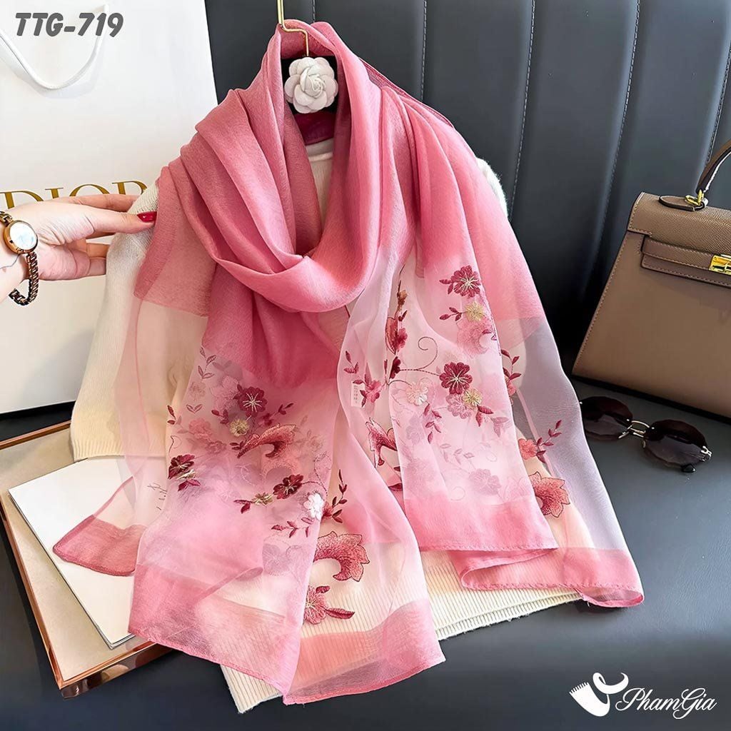 Khăn Choàng Tơ Tằm Gân Cao Cấp Thêu Hoa Thiên Tử Màu Hồng Baby Tinh Tế