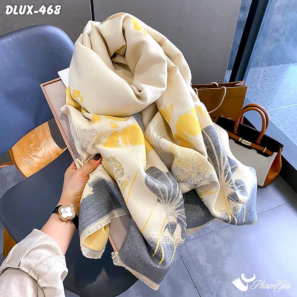 Góc Trên Khăn Choàng Dạ Cashmere Cao Cấp Họa Tiết Hoa Rẻ Quạt Màu Vàng Gold Sang Trọng