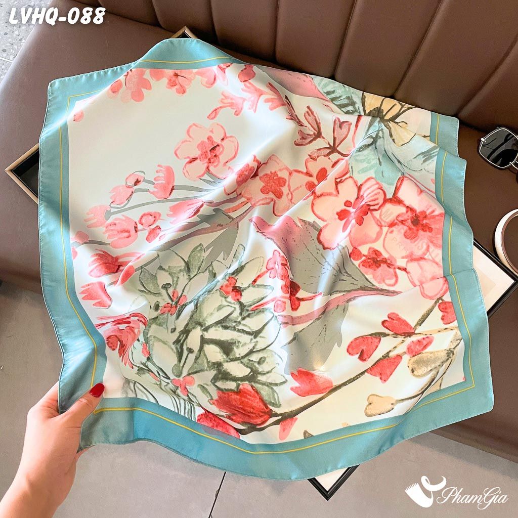 Khăn Lụa Vuông 70*70Cm Phong Cách Hàn Quốc Họa Tiết Vườn Hoa Viền Xanh (LVHQ088)
