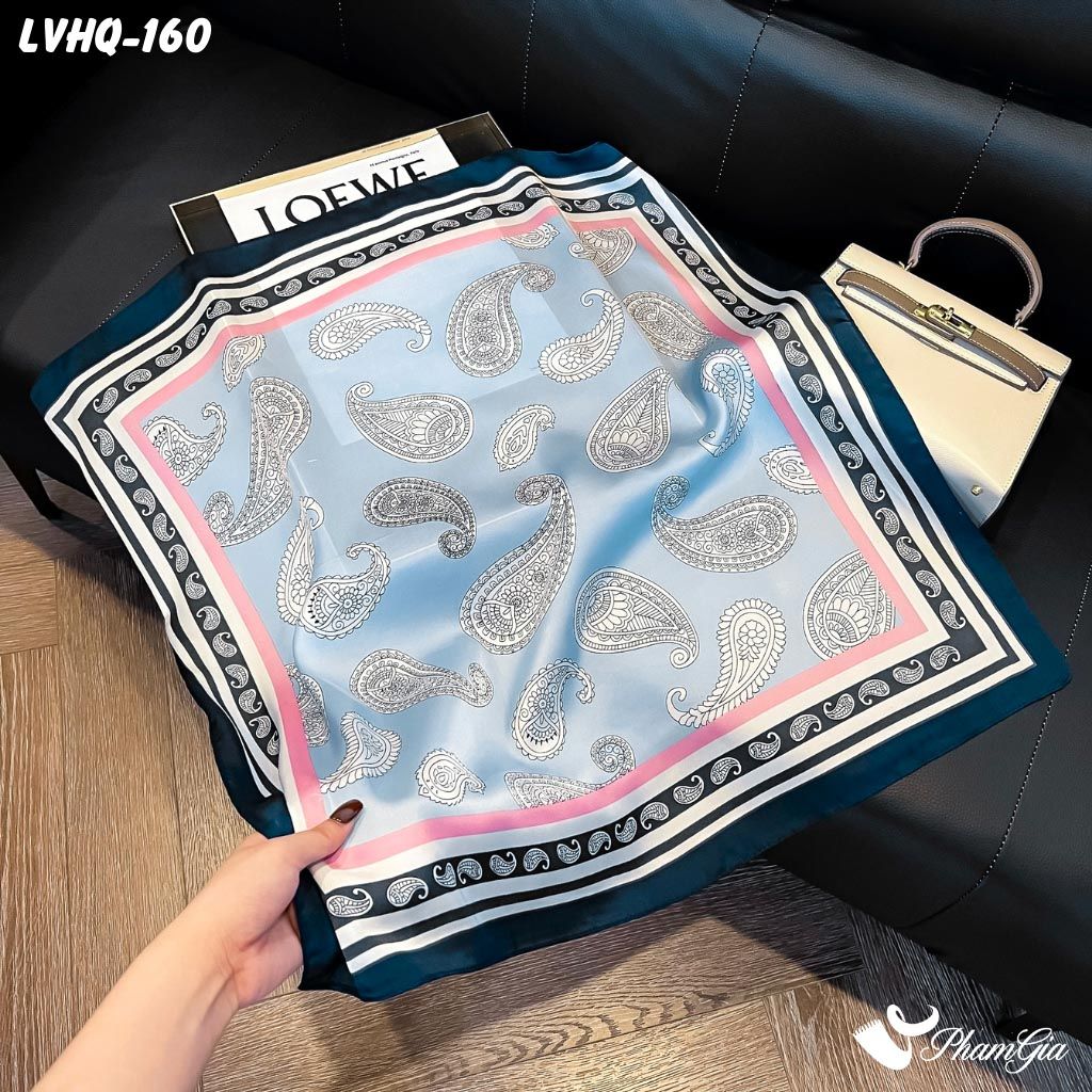 Khăn Lụa Vuông 70*70Cm Phong Cách Hàn Quốc Họa Tiết Paisley Viền Xanh Navy (LVHQ160)