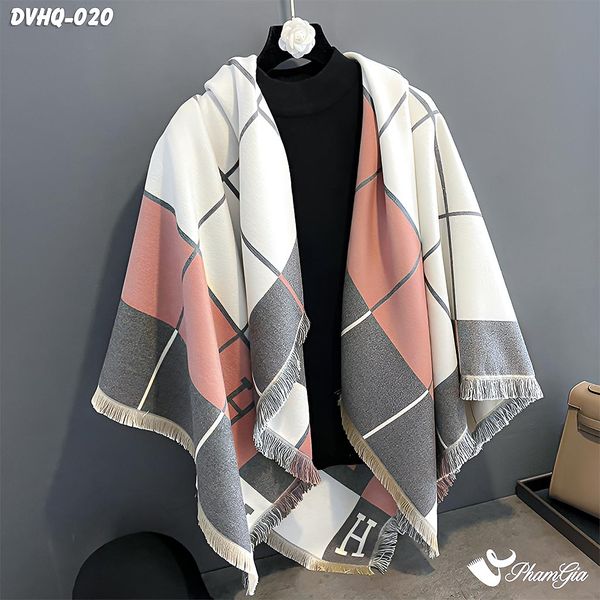 Khăn Choàng Dạ Cashmere Vuông Phong Cách Hàn Quốc Cao Cấp Họa Tiết Caro Phối Màu Ghi - Hồng Dâu (DVHQ020)