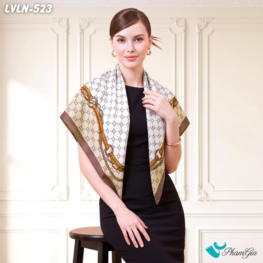 Khăn Lụa Vuông Luna 90X90Cm Họa Tiết Monogram Phối Dây Xích Màu Be Viền Nâu Đẳng Cấp (LVLN523)