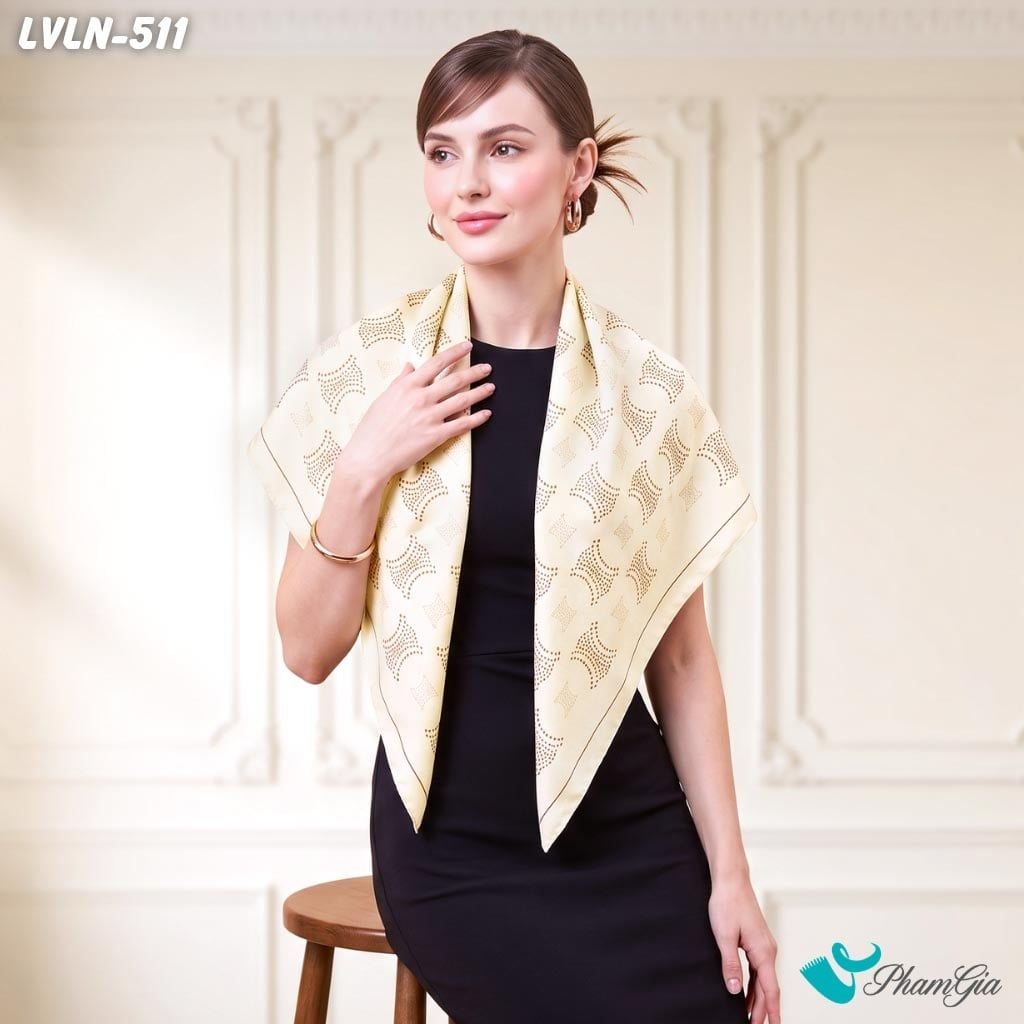 Khăn Lụa Vuông Luna 90X90Cm Họa Tiết Monogram Hoàng Gia Màu Kem Be Sang Trọng (LVLN511)