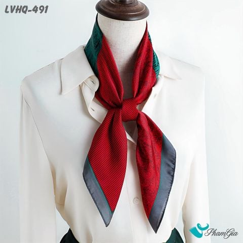 Góc Thẳng Khăn Lụa Vuông 70*70cm Phong Cách Hàn Quốc Họa Tiết Vân Xước Phối Màu Xanh Ngọc - Đỏ