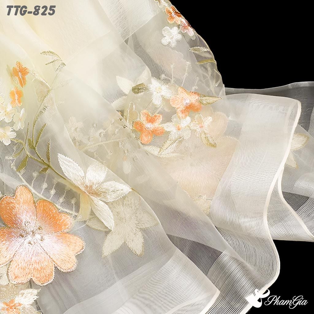 Họa Tiết Khăn Choàng Tơ Tằm Gân Cao Cấp Thêu Hoa Mai Màu Trắng Kem Sang Trọng