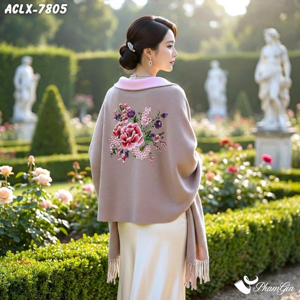 Áo Choàng Len Cashmere Luxury Họa Tiết Hoa Mẫu Đơn Màu Hồng Beige (ACLX7805)