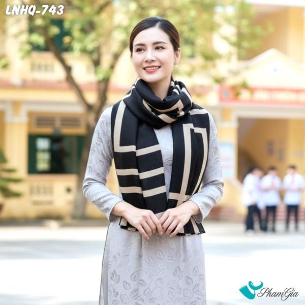 Khăn Choàng Linen Phong Cách Hàn Quốc Họa Tiết Retro Màu Đen Be Hiện Đại (LNHQ743)