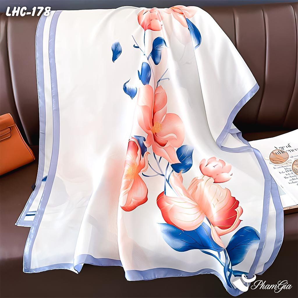 Góc Thẳng Khăn Choàng Lụa Hàng Châu Màu Trắng Họa Tiết Hoa Lily Hồng Nhẹ Nhàng