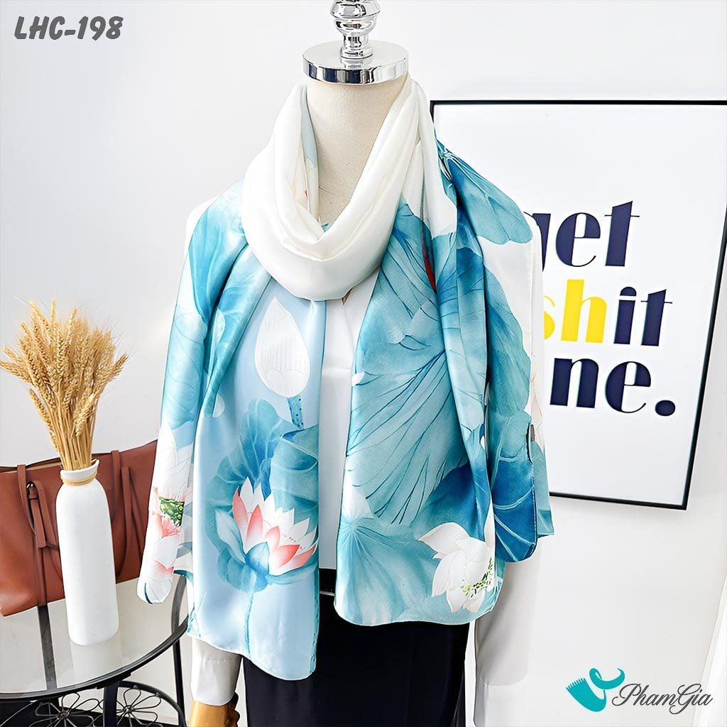 Nghiêng Trái Khăn Choàng Lụa Hàng Châu Màu Xanh Ngọc Họa Tiết Hoa Sen Thanh Khiết