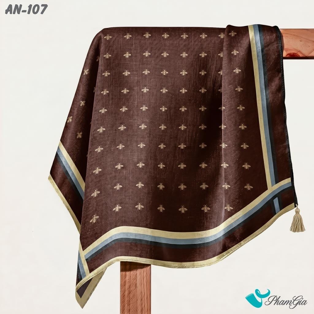 Khăn Linen Vuông An Nhiên 63*63Cm Cao Cấp Hoạ Tiết Ong Nhí Màu Nâu Chocolate Cổ Điển (AN107)