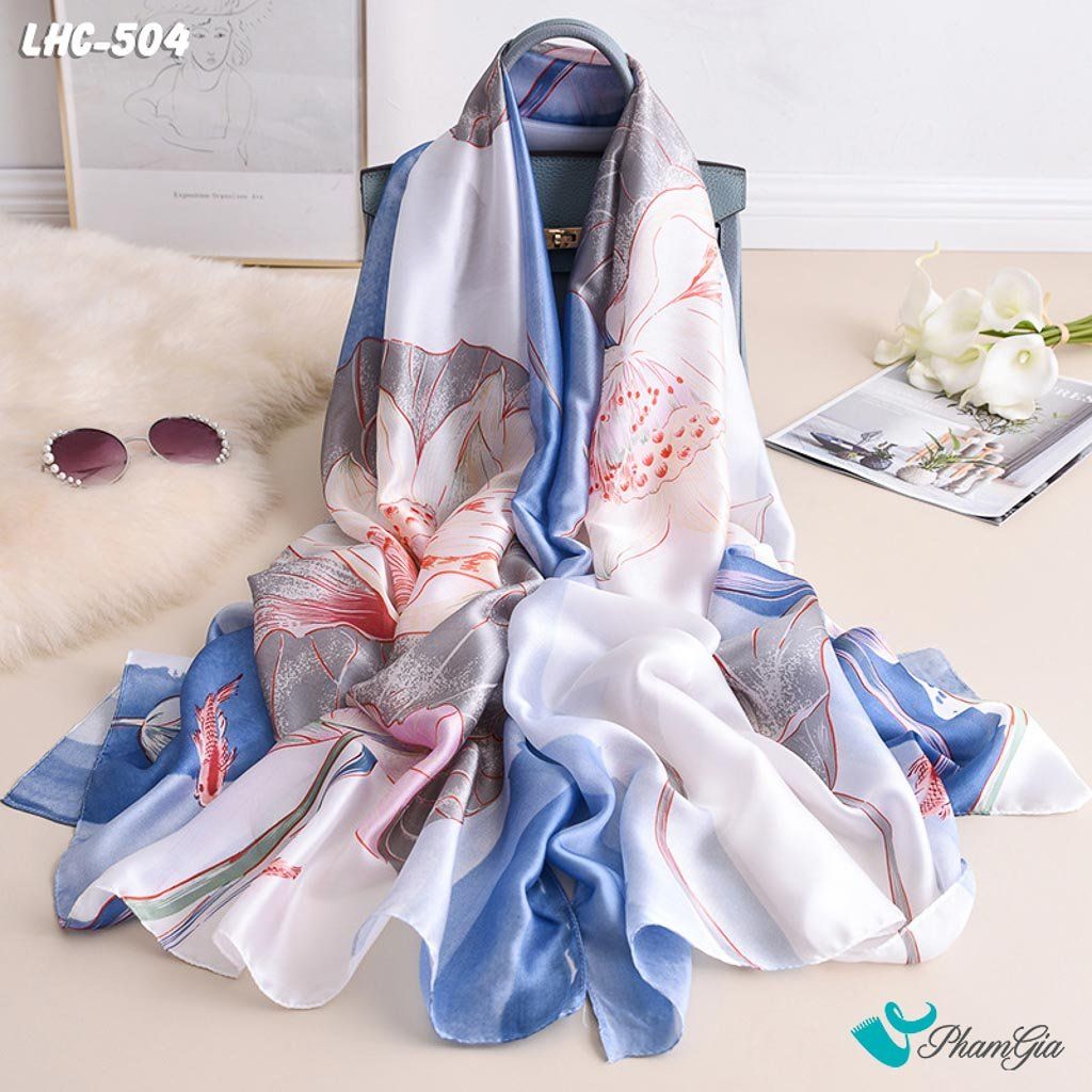 Khăn Choàng Lụa Hàng Châu Màu Xanh Biển Họa Tiết Hoa Sen Cá Chép Trang Nhã