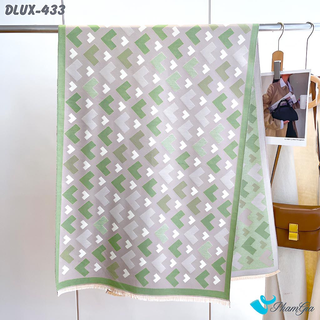 Họa Tiết Khăn Choàng Dạ Cashmere Cao Cấp Họa Tiết Mũi Tên Hình Học Màu Beige Viền Xanh Bơ Thanh Lịch