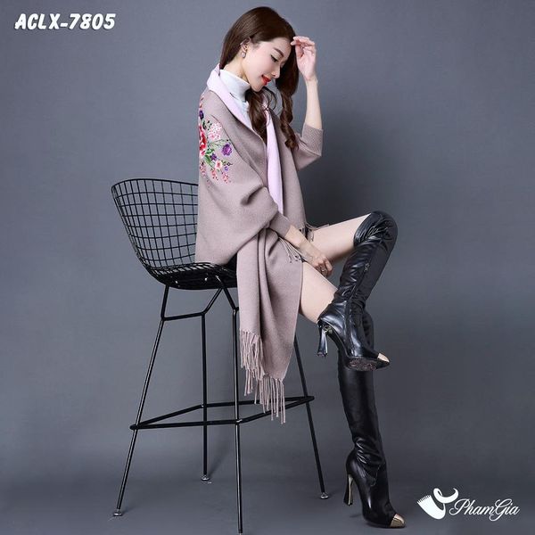 Áo Choàng Len Cashmere Luxury Họa Tiết Hoa Mẫu Đơn Màu Hồng Beige (ACLX7805)