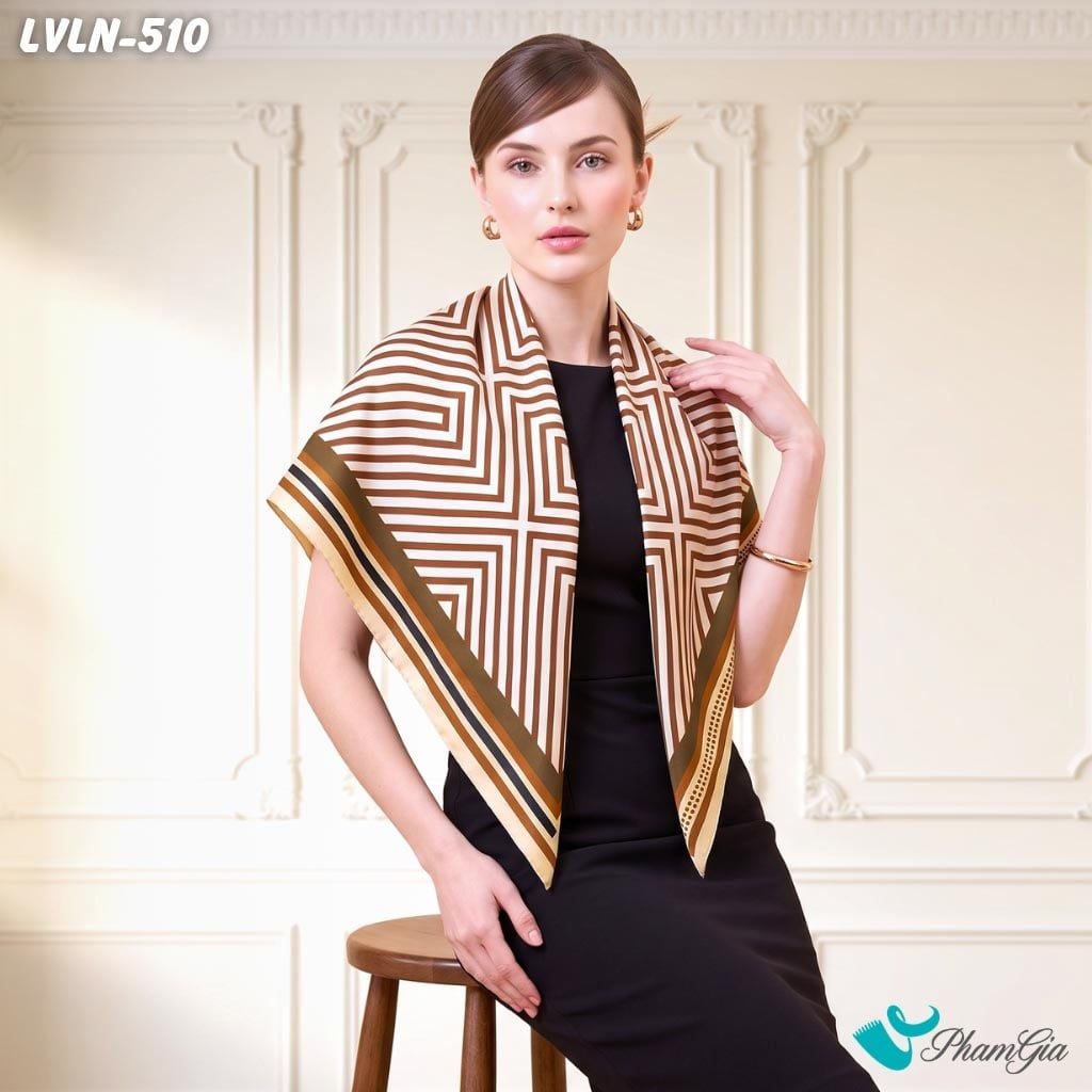 Khăn Lụa Vuông Luna 90X90Cm Họa Tiết Mê Cung Labyrinth Phối Nâu Hiện Đại (LVLN510)